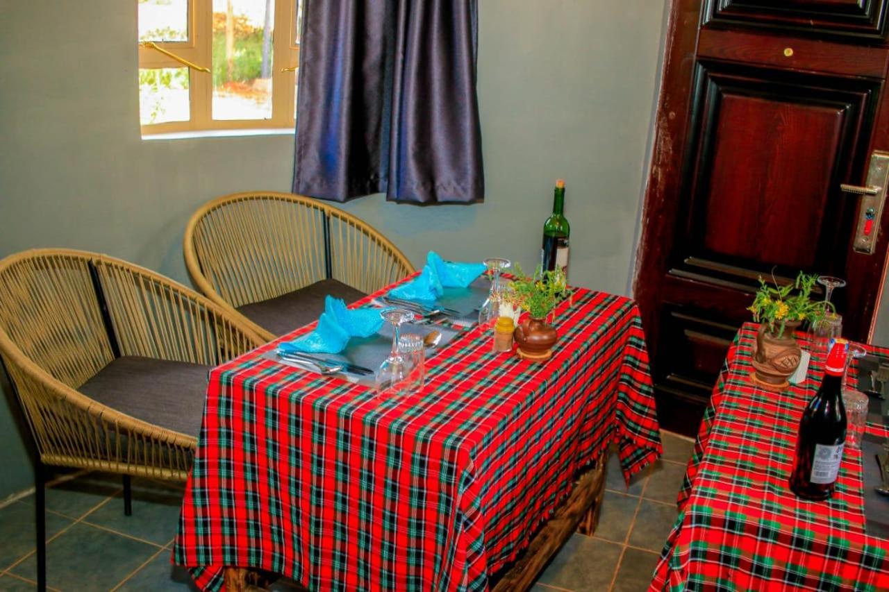 Amanya 3-Bedroom Hut Amboseli Bagian luar foto