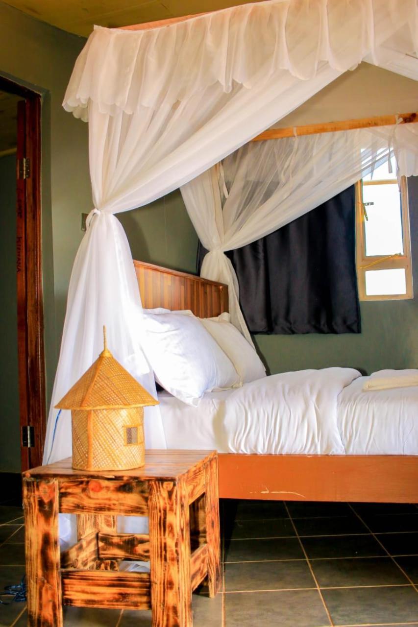 Amanya 3-Bedroom Hut Amboseli Bagian luar foto
