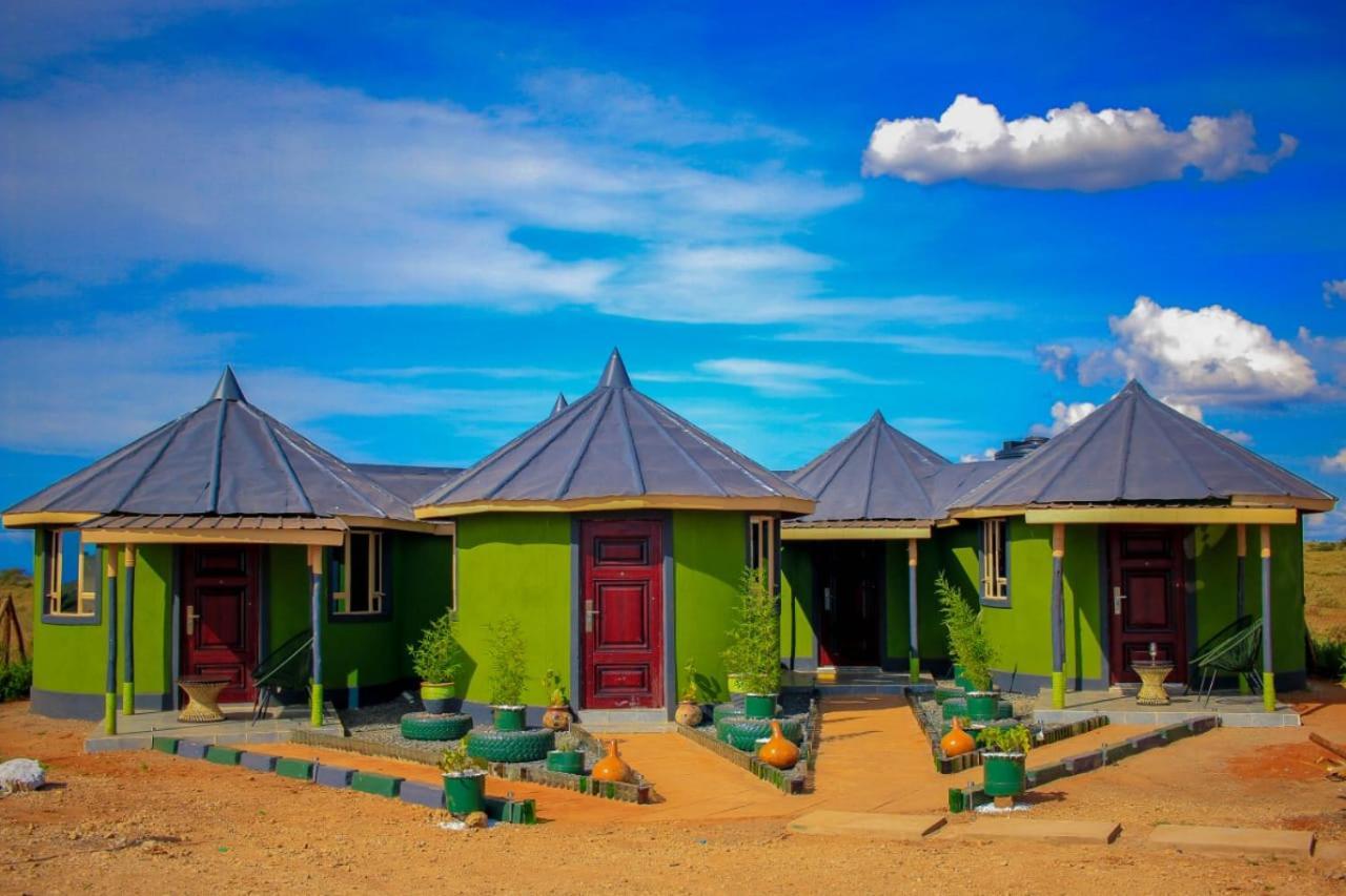 Amanya 3-Bedroom Hut Amboseli Bagian luar foto