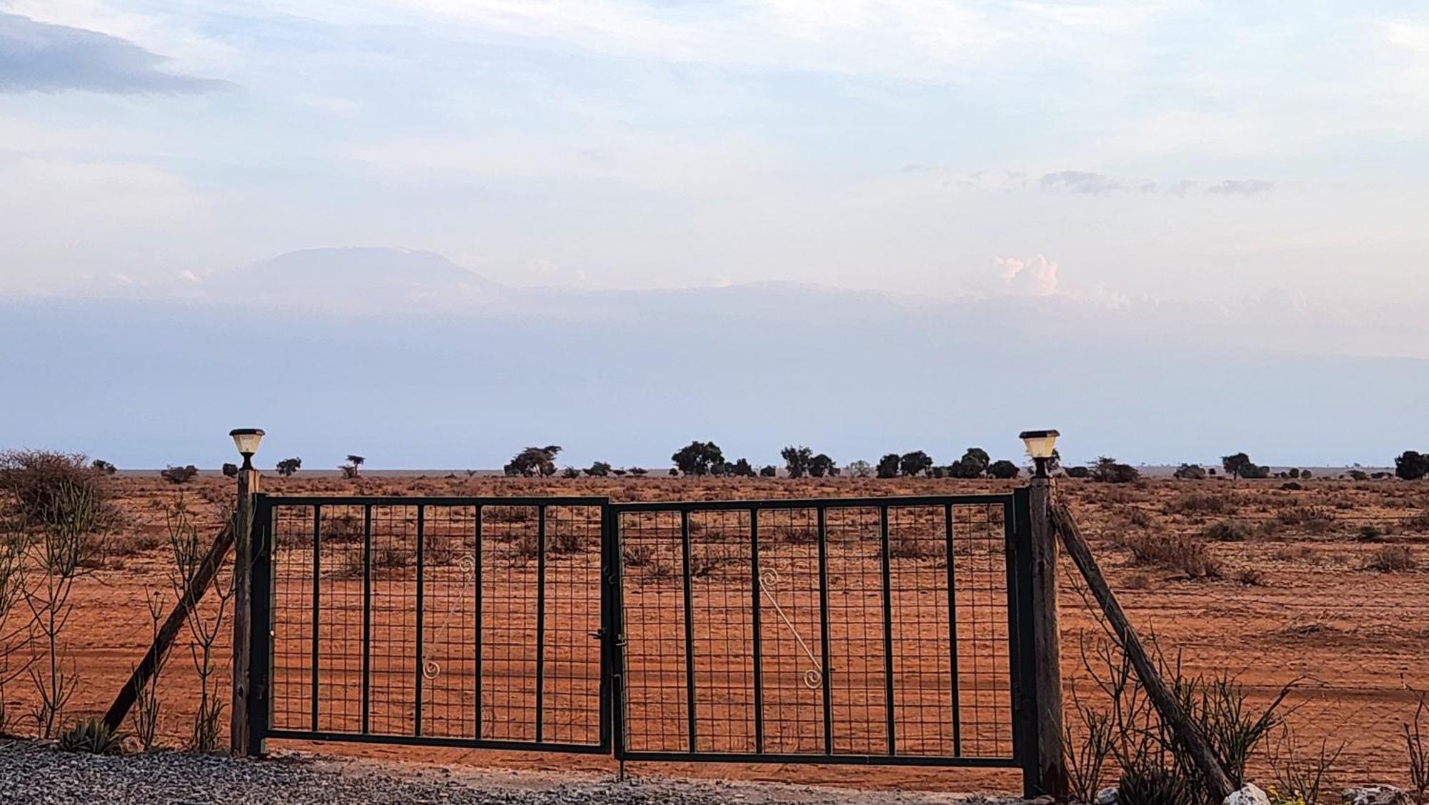 Amanya 3-Bedroom Hut Amboseli Bagian luar foto